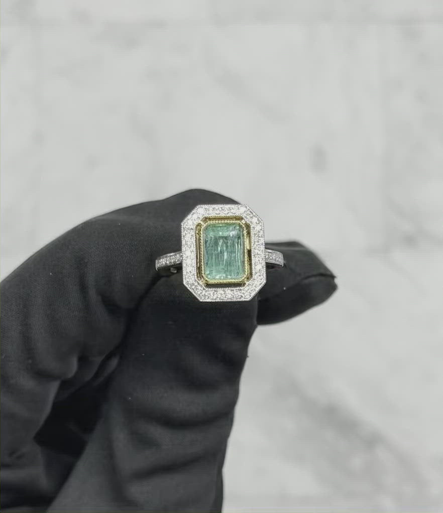 18CT Yellow Gold Colombian Emerald and Diamond ring