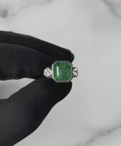 18CT White Gold Emerald and Diamond Ring