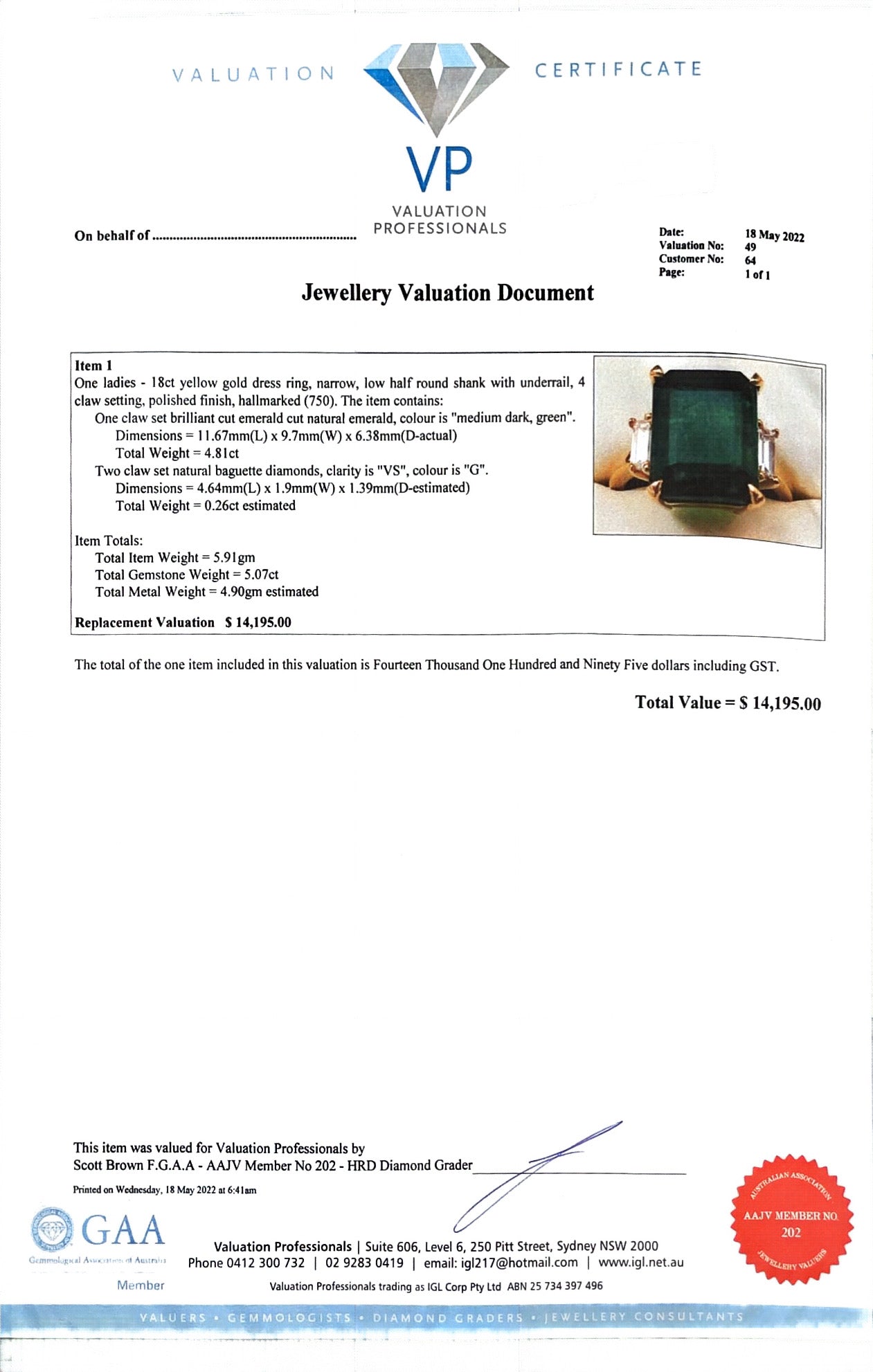 18ct yellow gold Emerald and Diamond trilogy ring