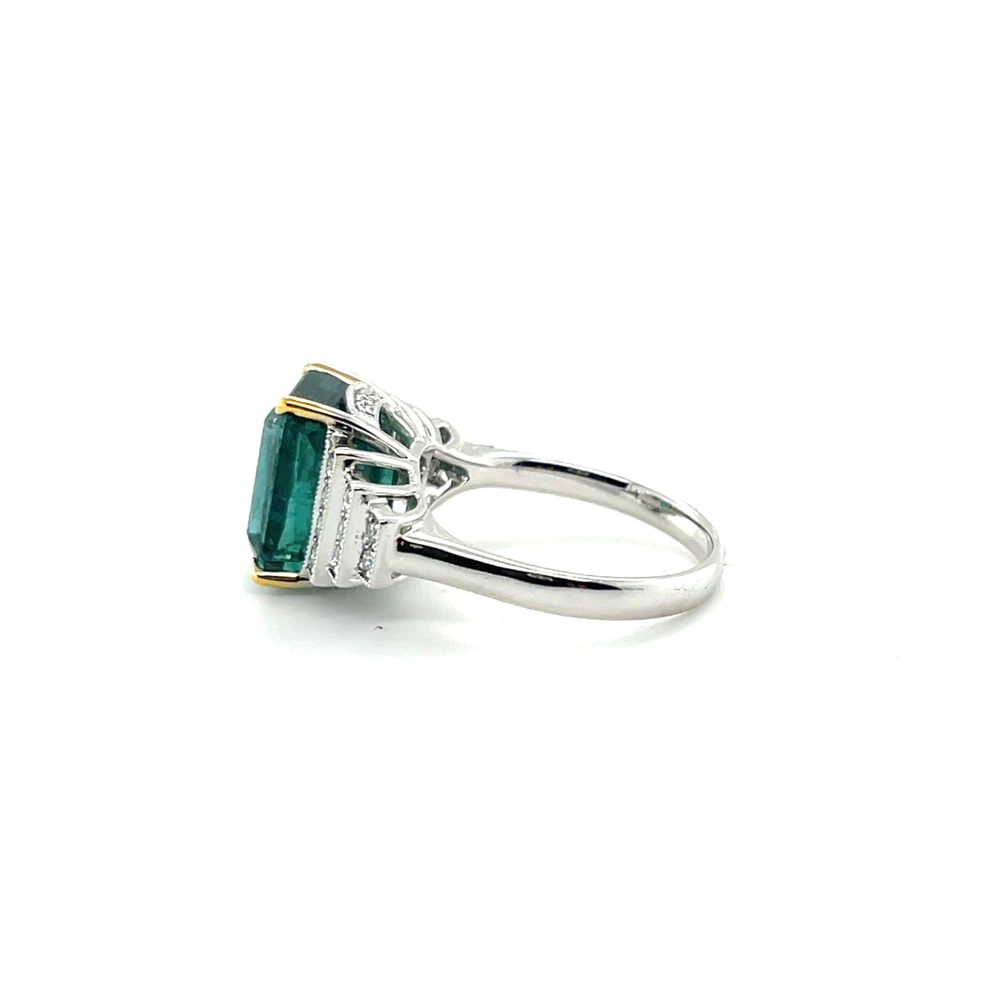18ct white gold Art Deco style emerald and diamond ring