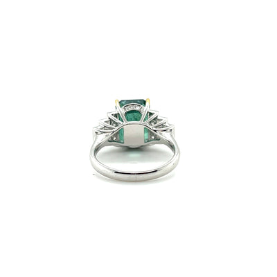 18ct white gold Art Deco style emerald and diamond ring